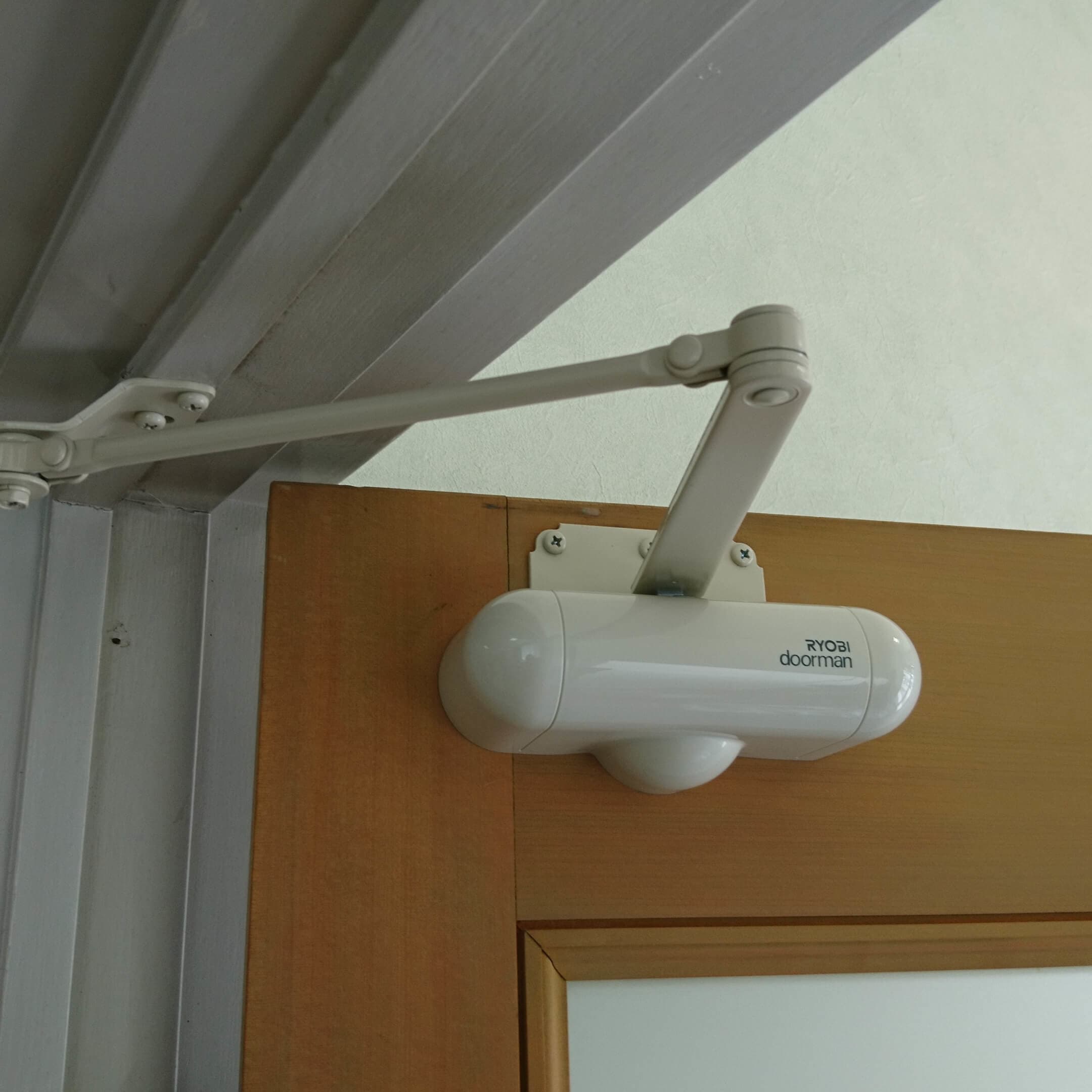 ドアマン取替え 名古屋市中村区 | ドアマンの取替えなら建具修理の窓口名古屋市中村区