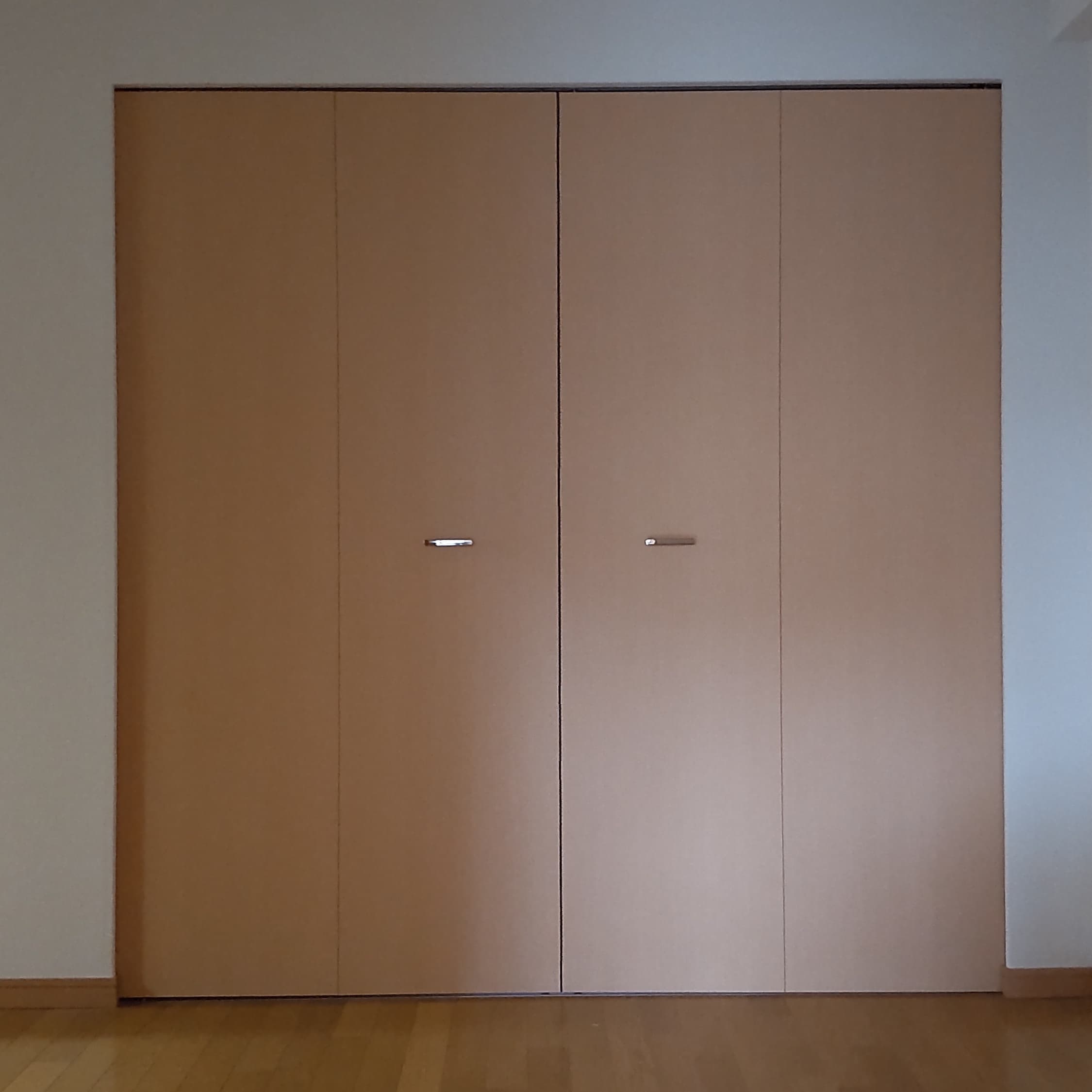 収納折戸新調 名古屋市中村区 | 収納折戸新調なら建具修理の窓口名古屋市中村区